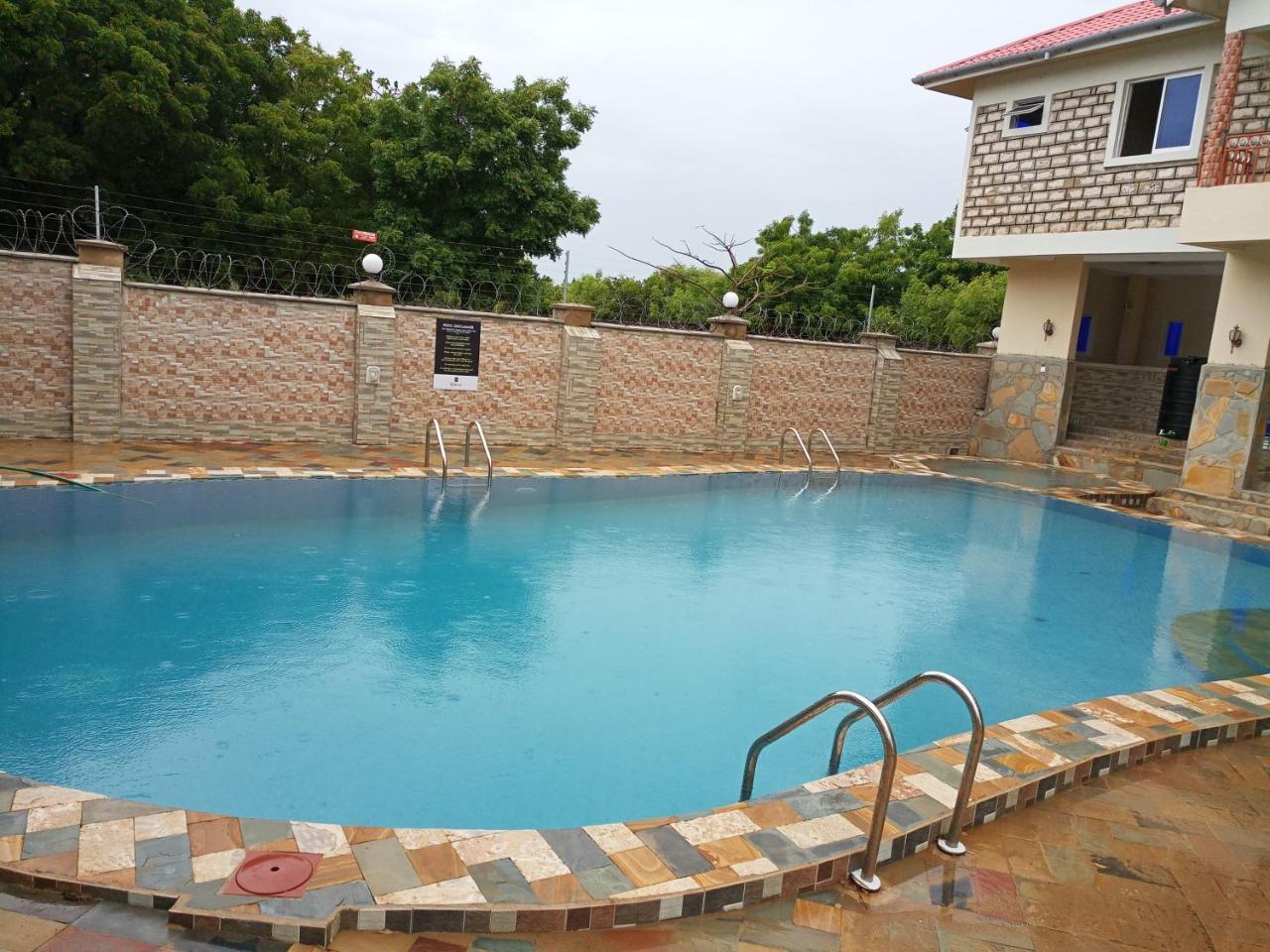 Diplomat Diani Beach Resort Buitenkant foto