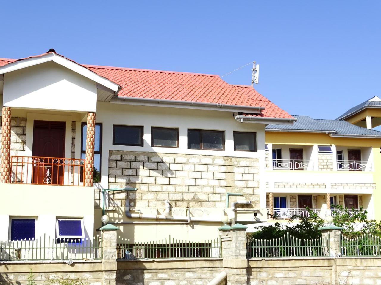 Diplomat Diani Beach Resort Buitenkant foto