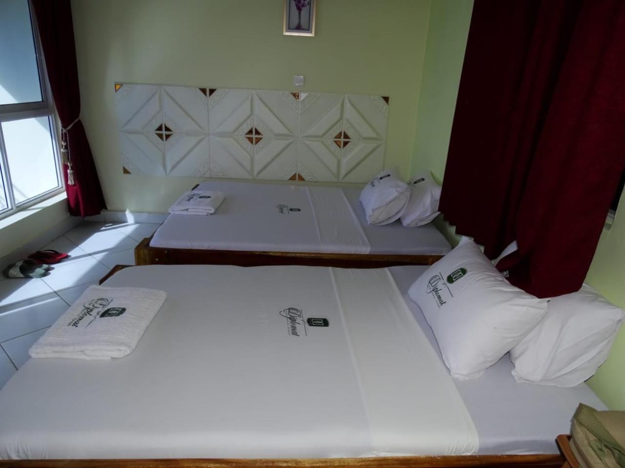 Diplomat Diani Beach Resort Buitenkant foto