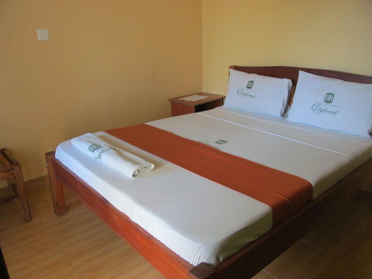 Diplomat Diani Beach Resort Buitenkant foto
