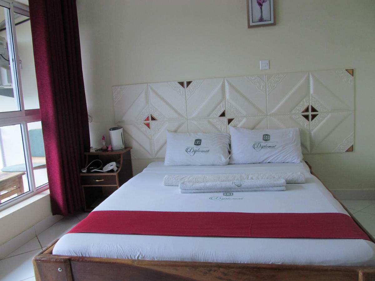 Diplomat Diani Beach Resort Buitenkant foto
